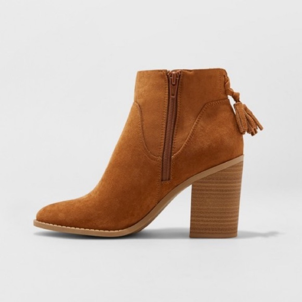 Cognac Ankle Bootie Block Heel Women Boot Shoe NWT - Picture 2 of 3